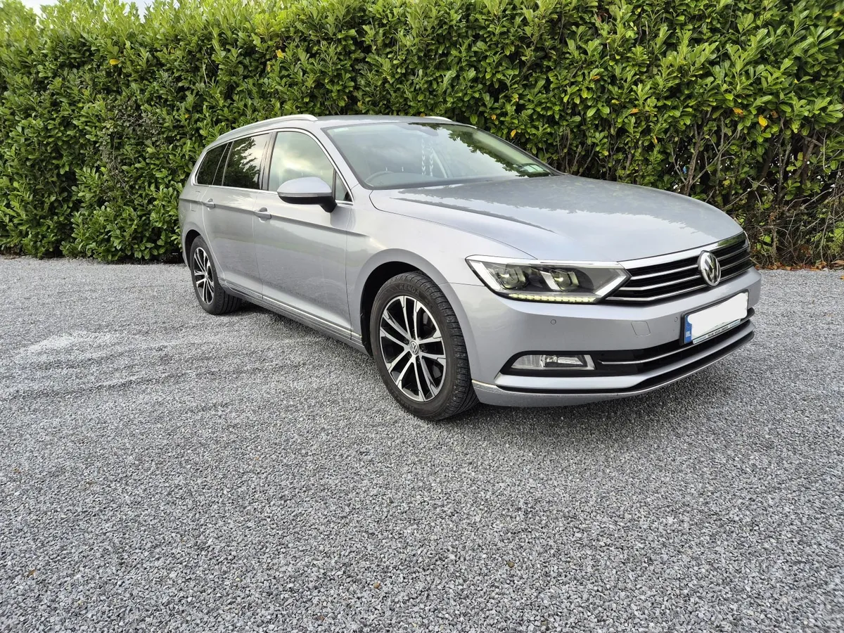 Volkswagen Passat 2019 - Image 3