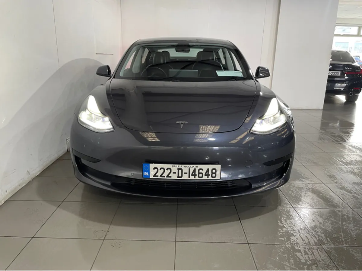 Tesla Model 3 RWD 4DR AUTO - Image 2