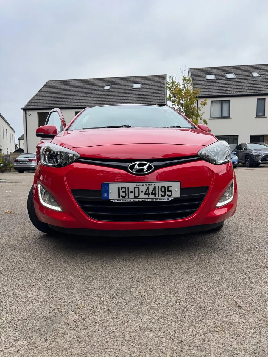 Hyndai i20 - Image 2
