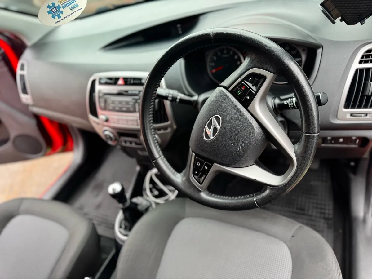 Hyndai i20 - Image 4