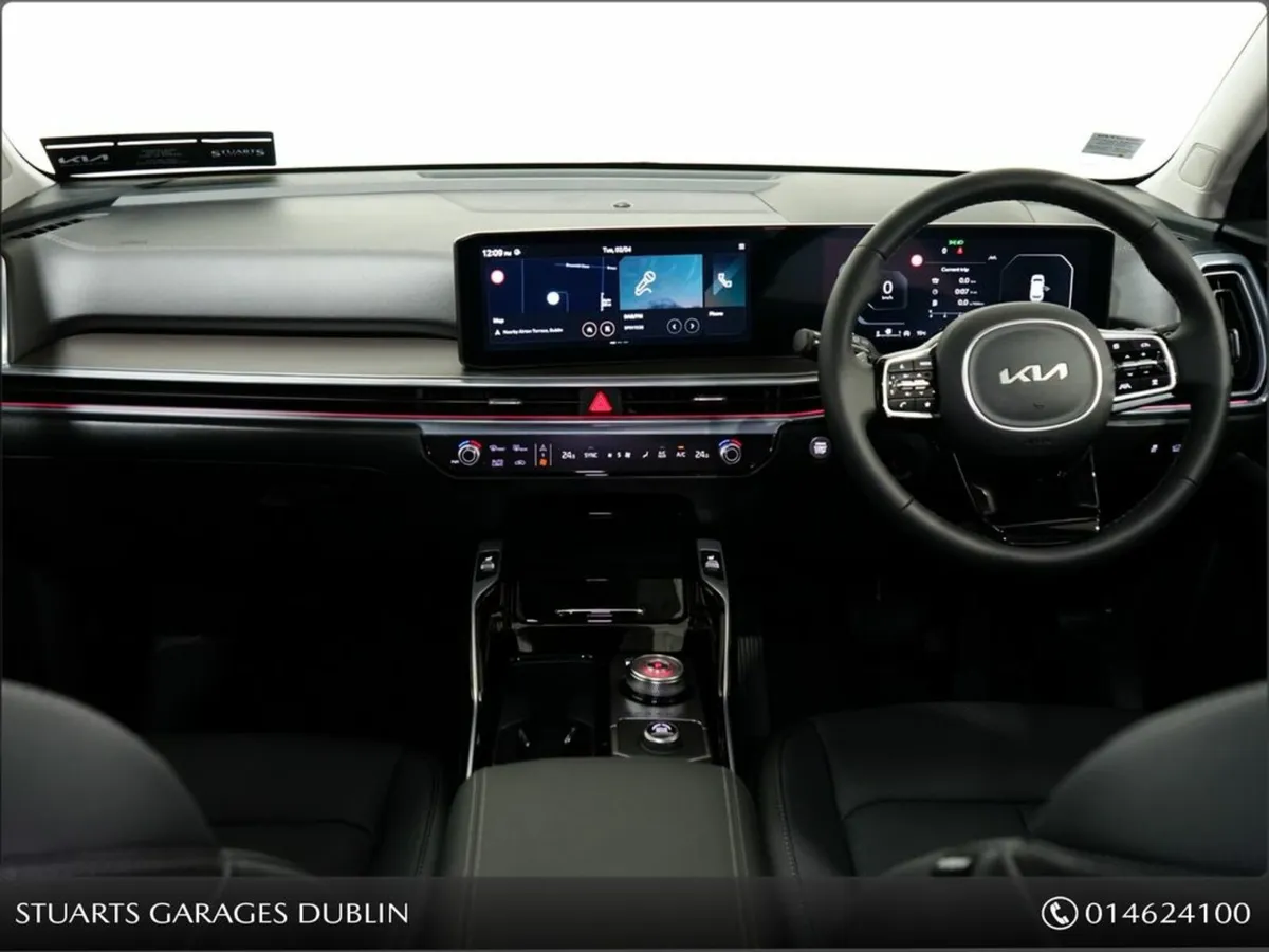 Kia Sorento Plug - In - Hybrid 7 Seat Automatic 26 - Image 4