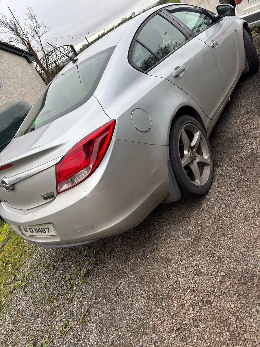 2012 insignia - Image 1