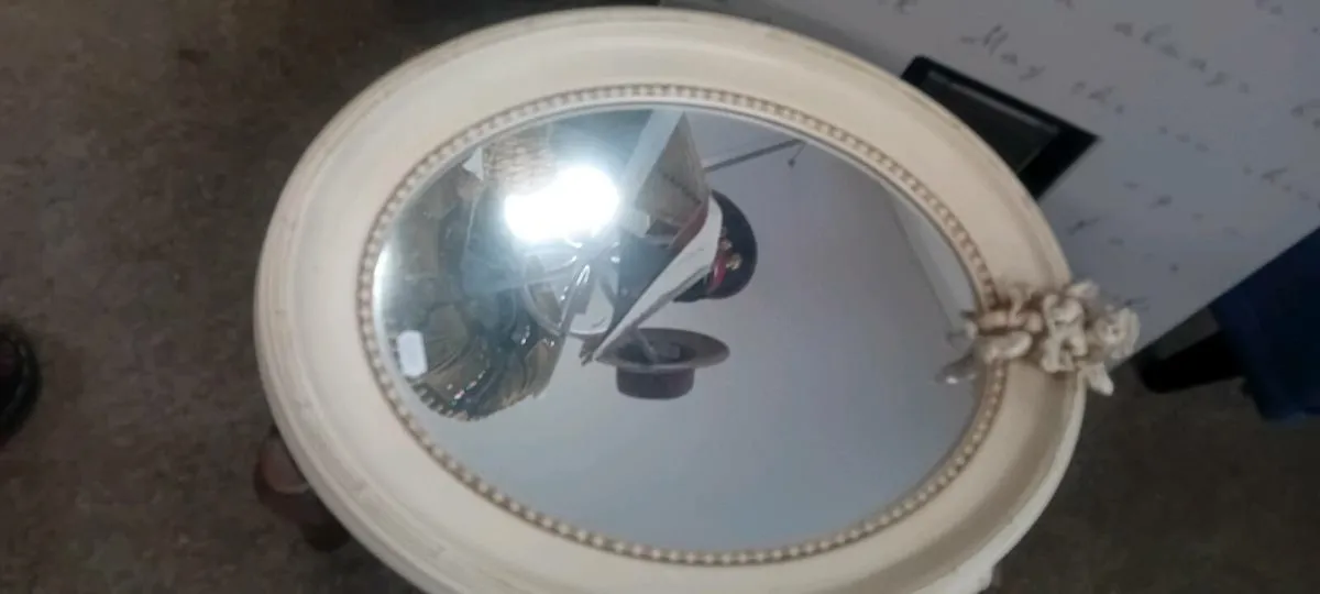 Modern Decorative Cherubic Mirror - Image 2