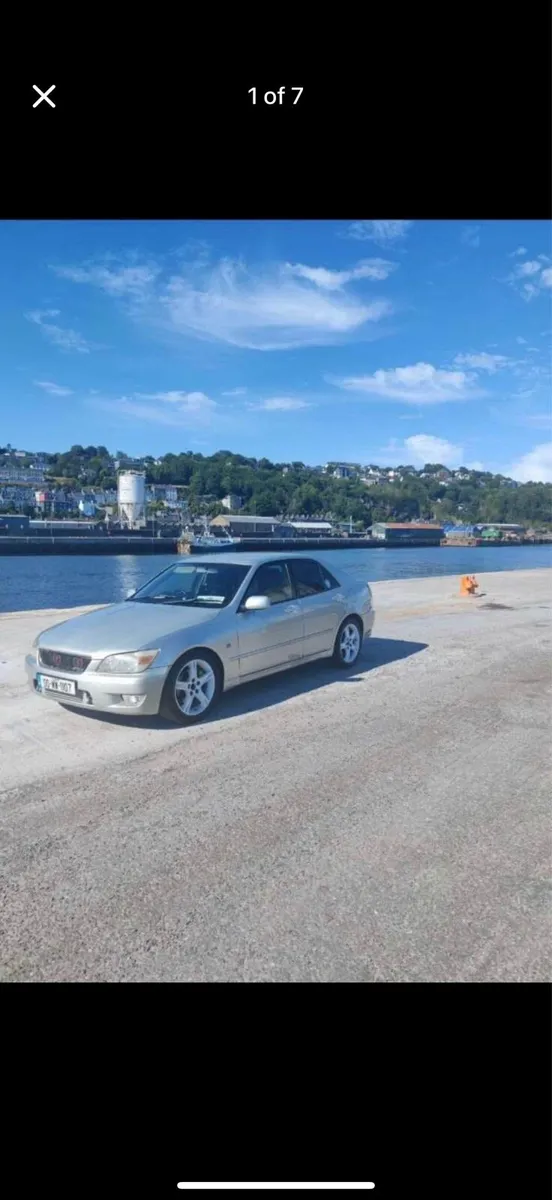 Lexus is200 - Image 2