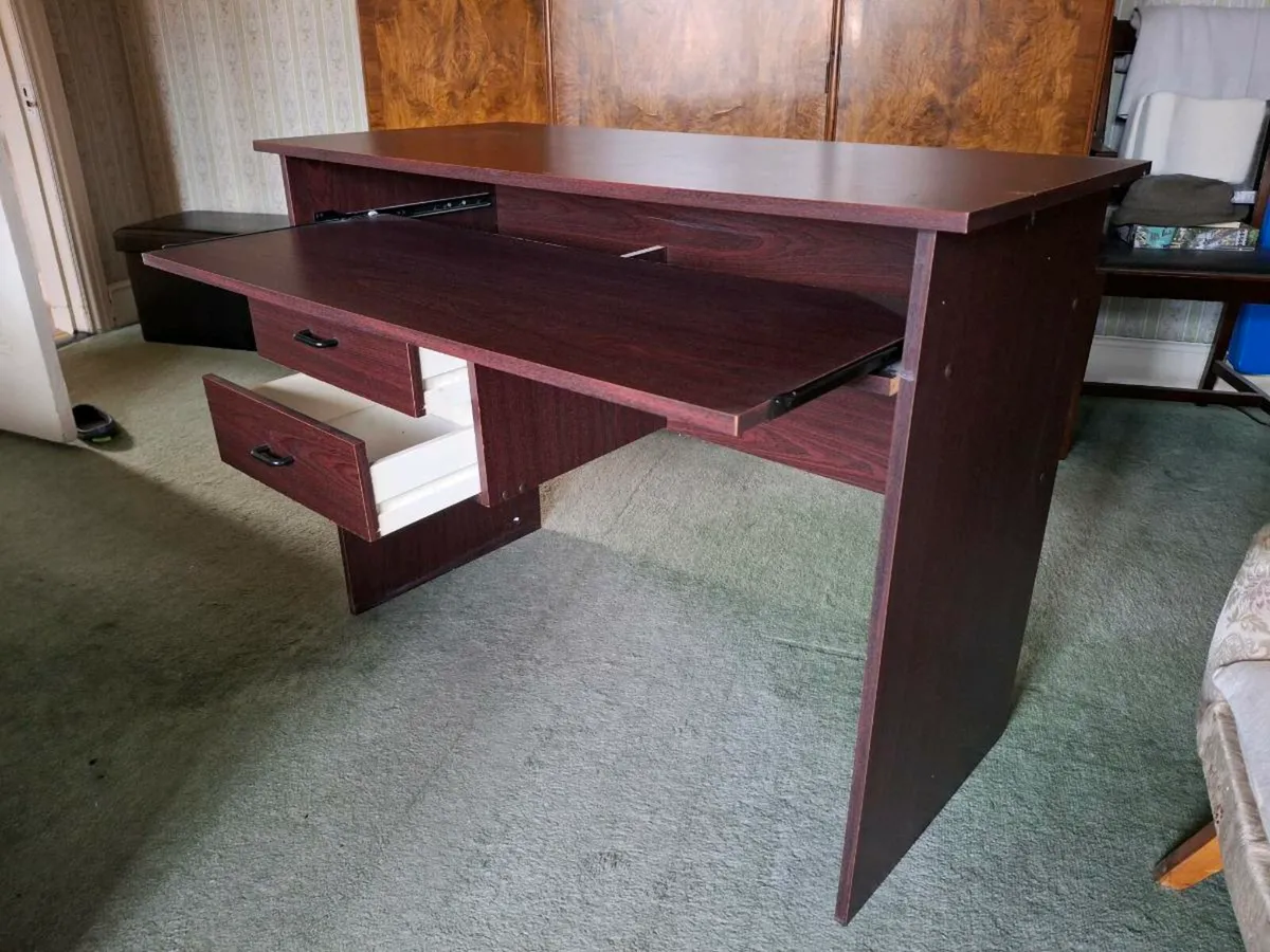 Desk - Image 2