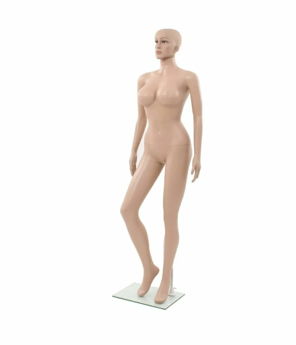 Mannequin - Image 4