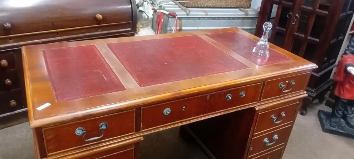 Leather Top Kneehole Office Desk - Image 3