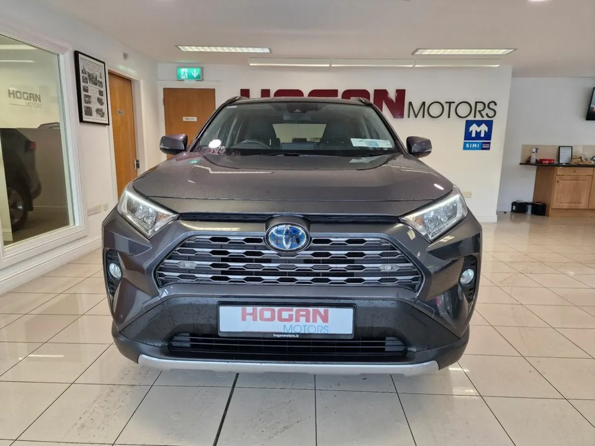 Toyota RAV4 Hybrid SOL Automatic * BEST SPEC * - Image 2