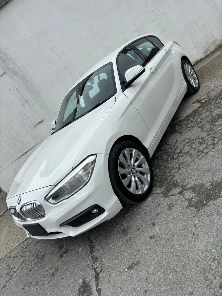Car - Image 1