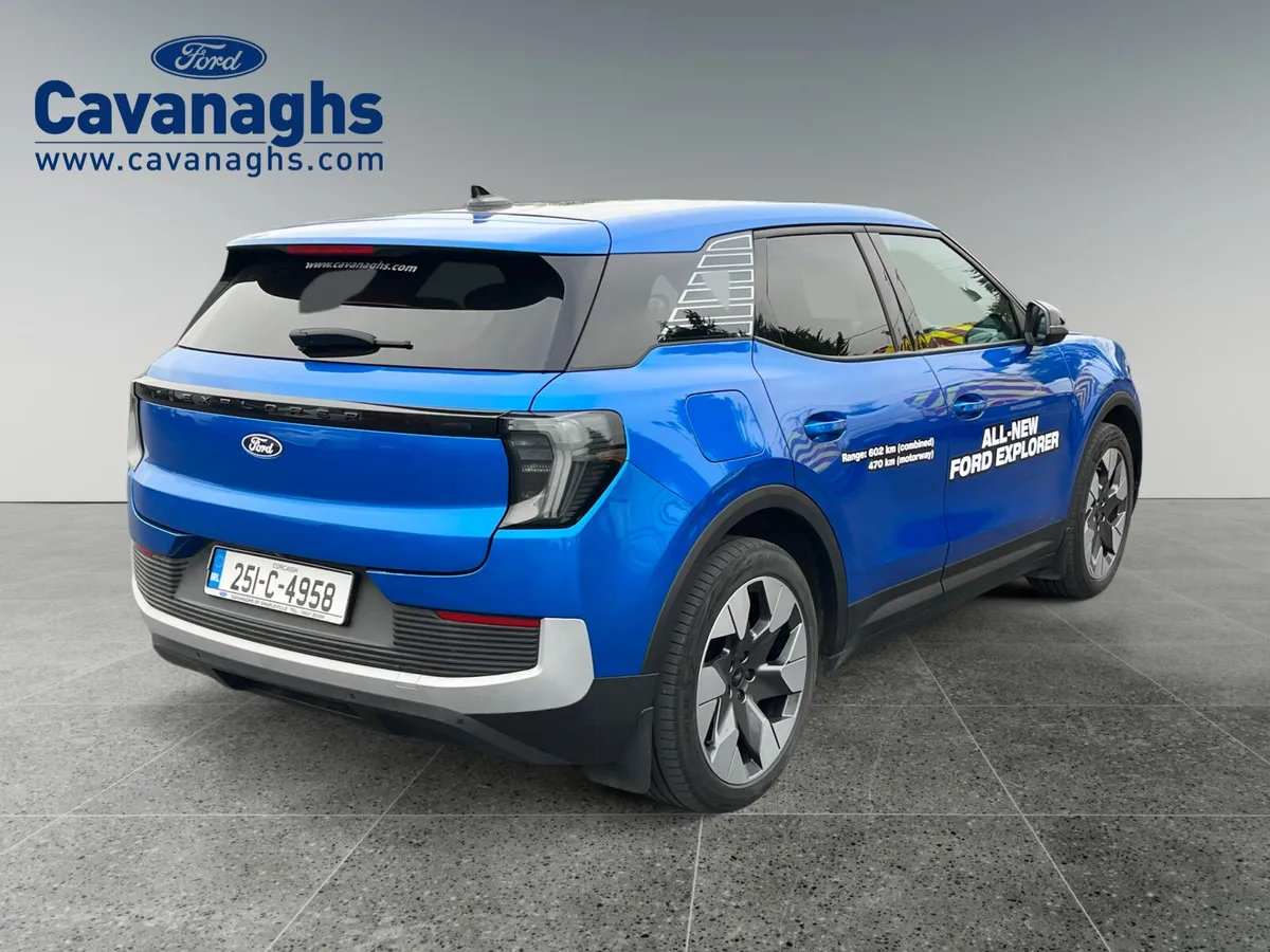 2025 FORDEXPLORER PREMIUM 77KWH EXTENDED RANGE RWD - Image 4