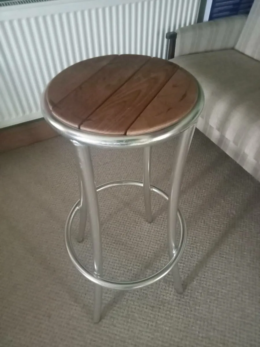 Bar stool - Image 1