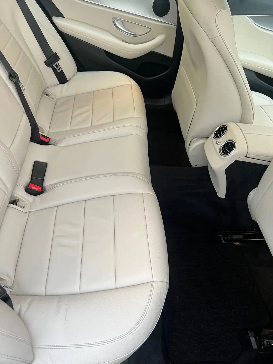 Mercedes-Benz E-Class 2018 - Image 2
