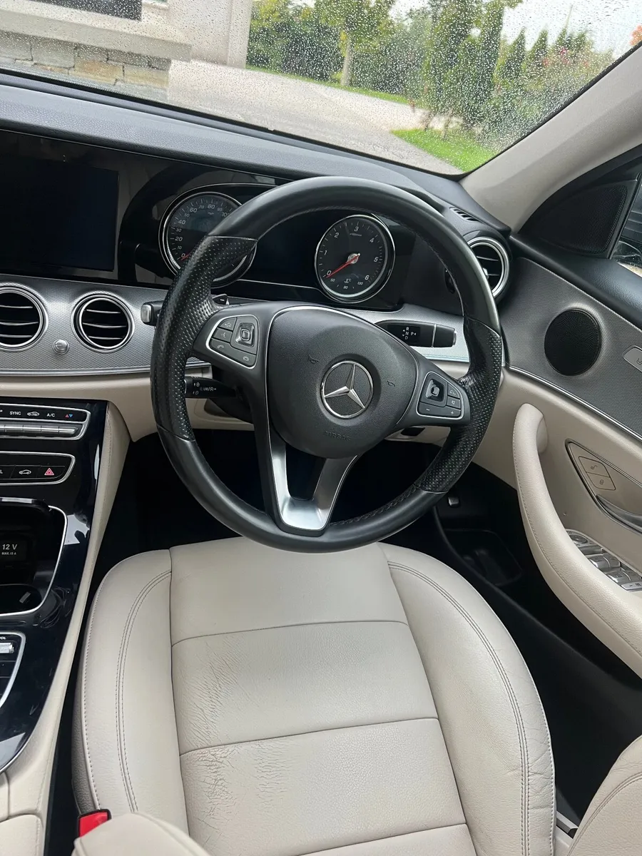 Mercedes-Benz E-Class 2018 - Image 4