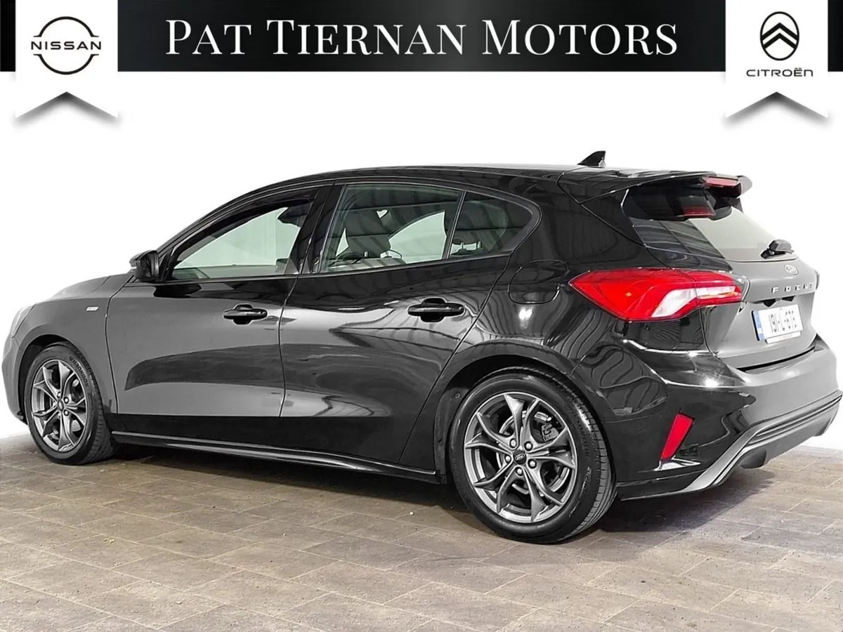 Ford Focus 1.0 Ecoboost 125PS St-line - Image 2