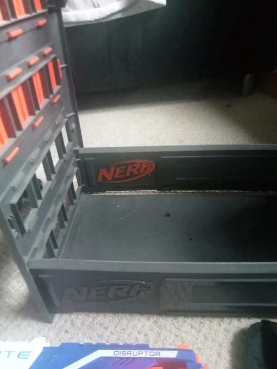 Nerf storage unit and accessories - Image 4