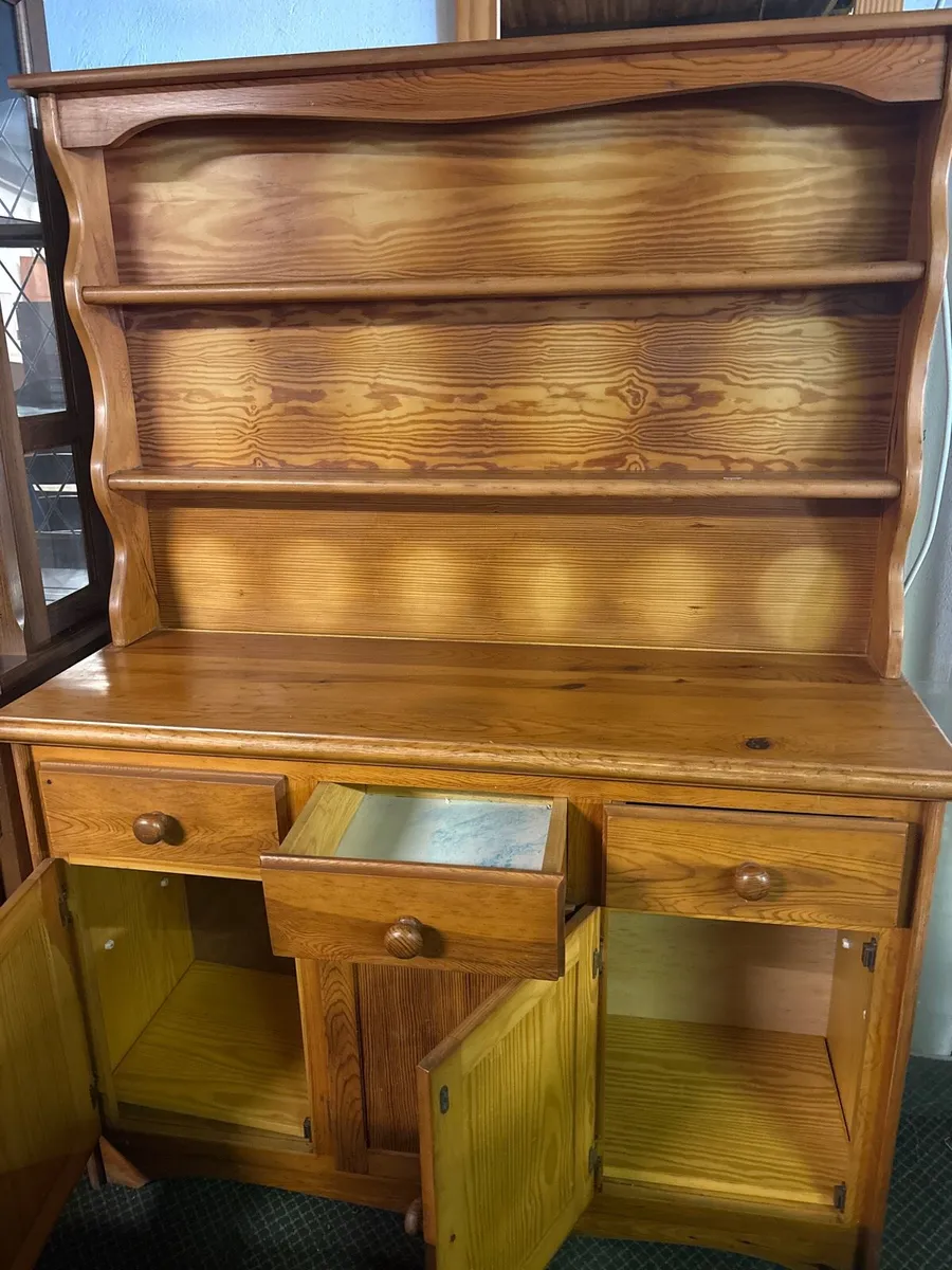 Pine kitchen dresser - Image 2