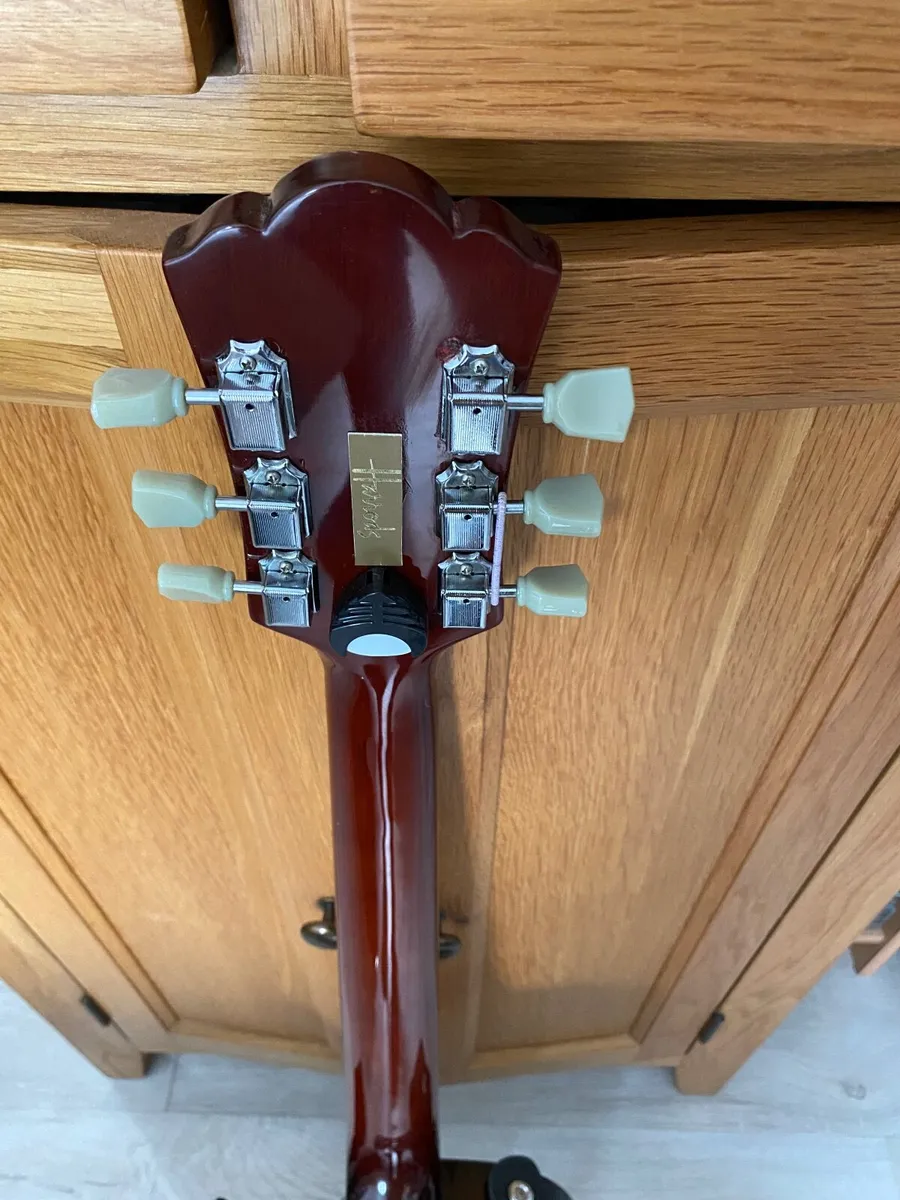 Electric guitar - Image 3