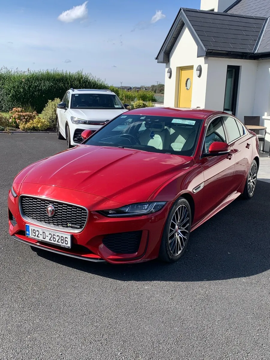 Jaguar XE Automatic Diesel - Image 2