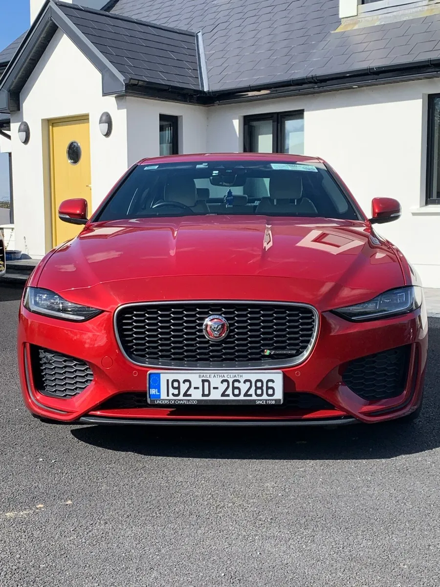 Jaguar XE Automatic Diesel - Image 3