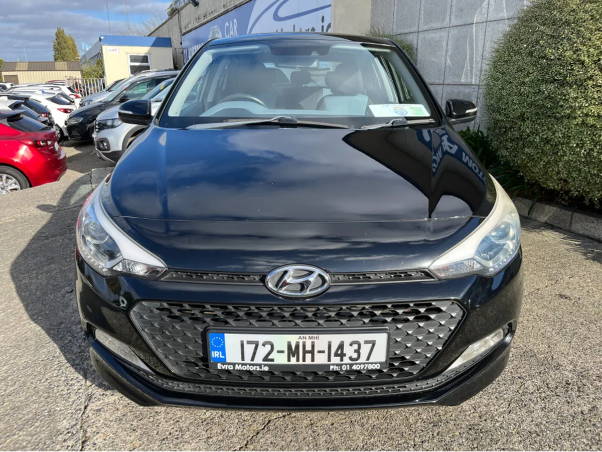 Hyundai i20 ACTIVE DELUXE AUTOMATIC 1.4 PETROL - Image 2