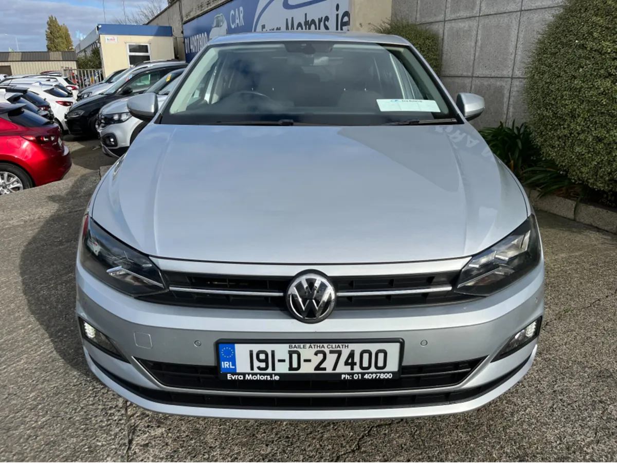 Volkswagen Polo CL 1.0 PETROL MANUAL - Image 4