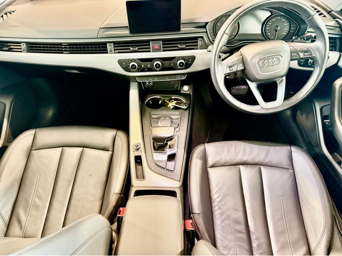 Audi A4 2.0 TDI Auto small mileage - Image 4
