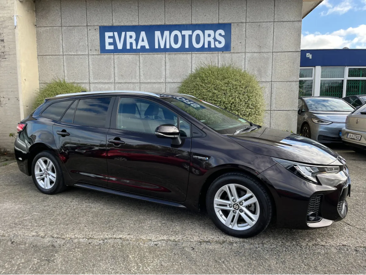Toyota Corolla ESTATE 1.8 HYBRID AUTOMATIC //AUTUM - Image 3