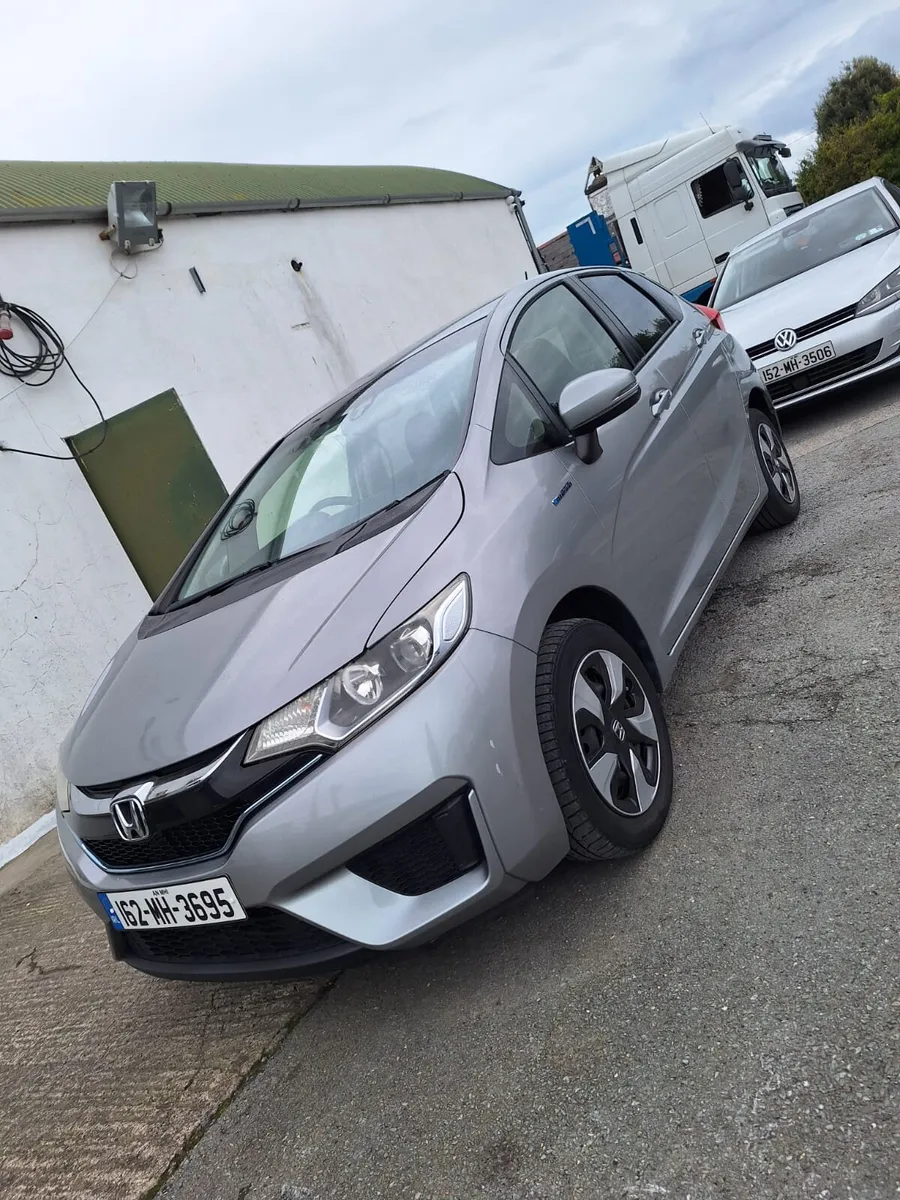 Honda Fit 2016 - Image 3