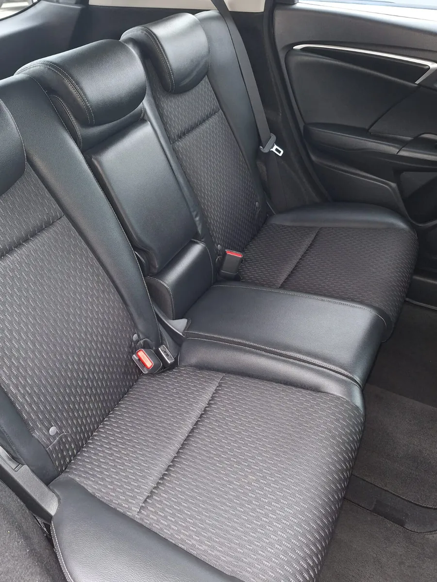 🌟🌟Honda Fit 2016🌟🌟 - Image 4