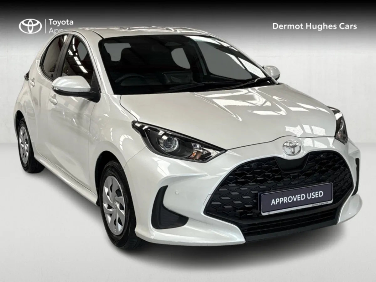 Toyota Yaris 1.0 AUTO 5BA-KSP210 - Image 1