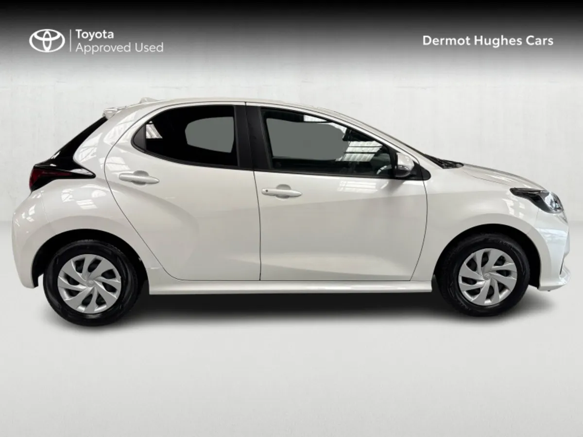 Toyota Yaris 1.0 AUTO 5BA-KSP210 - Image 3