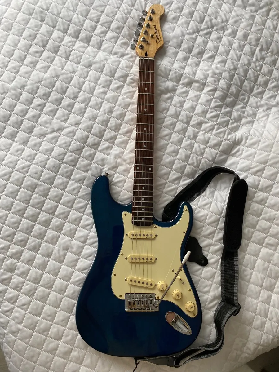 Tanglewood Stratocaster - Image 1