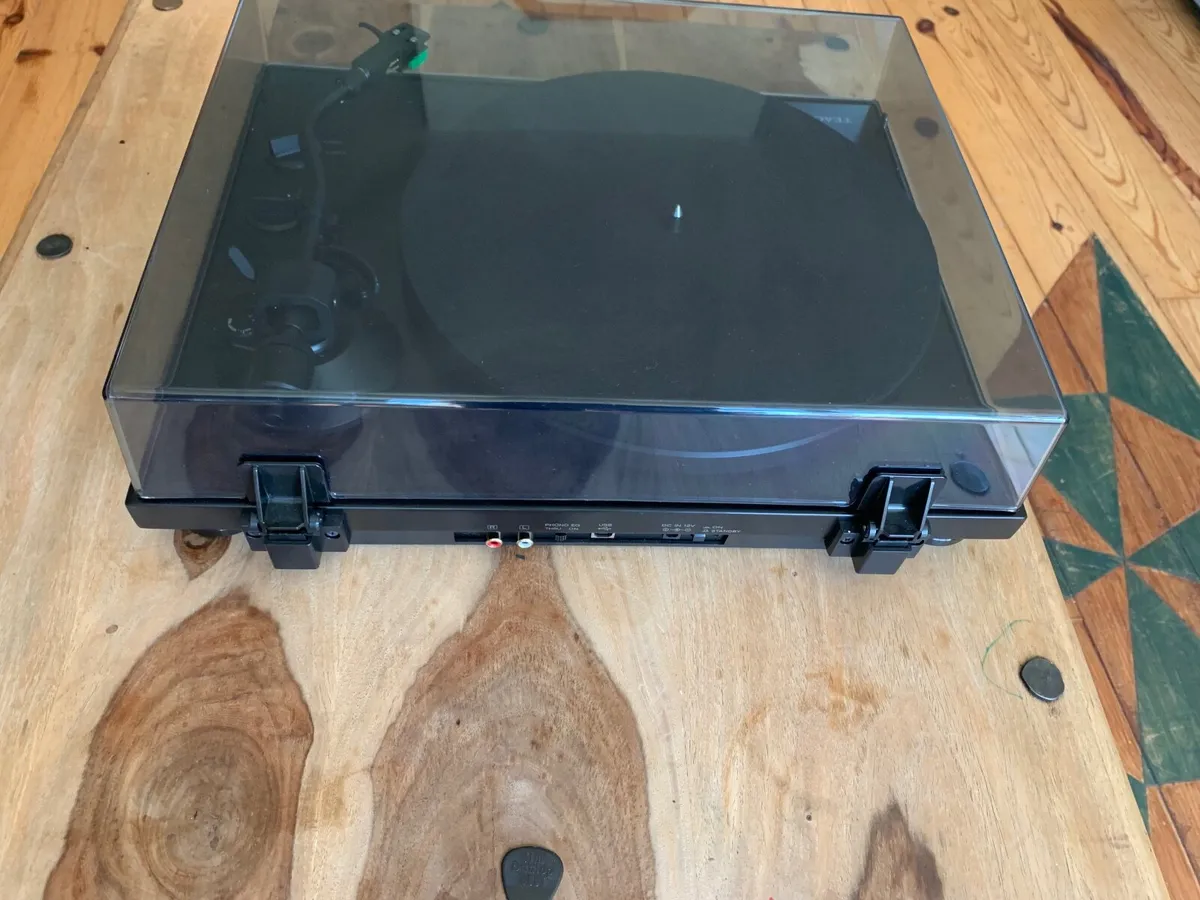 Vinyl turntable - Image 3