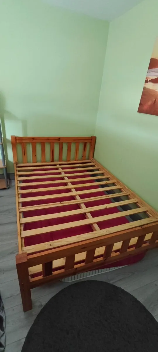 Double bed with memory mattress - Image 1