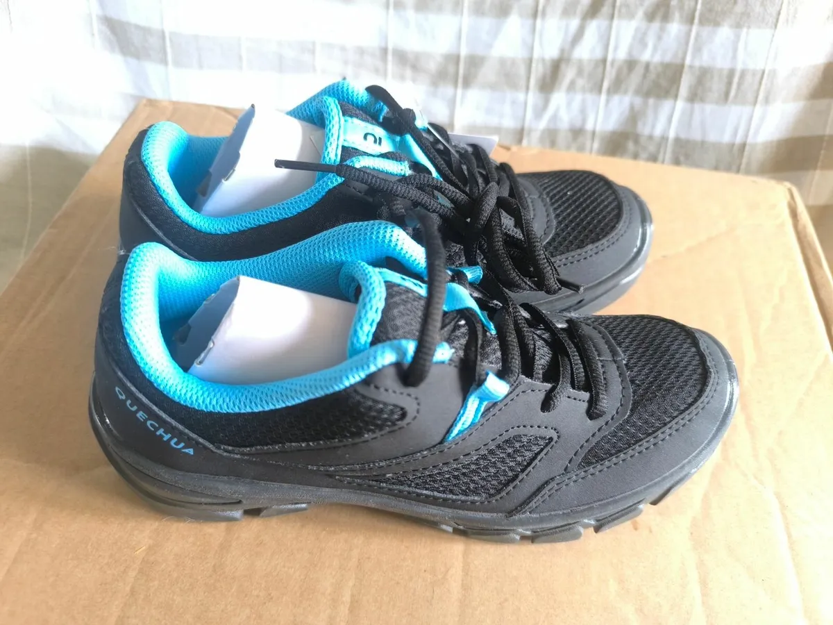 NEW  Children's lace-up hiking boot - Image 4
