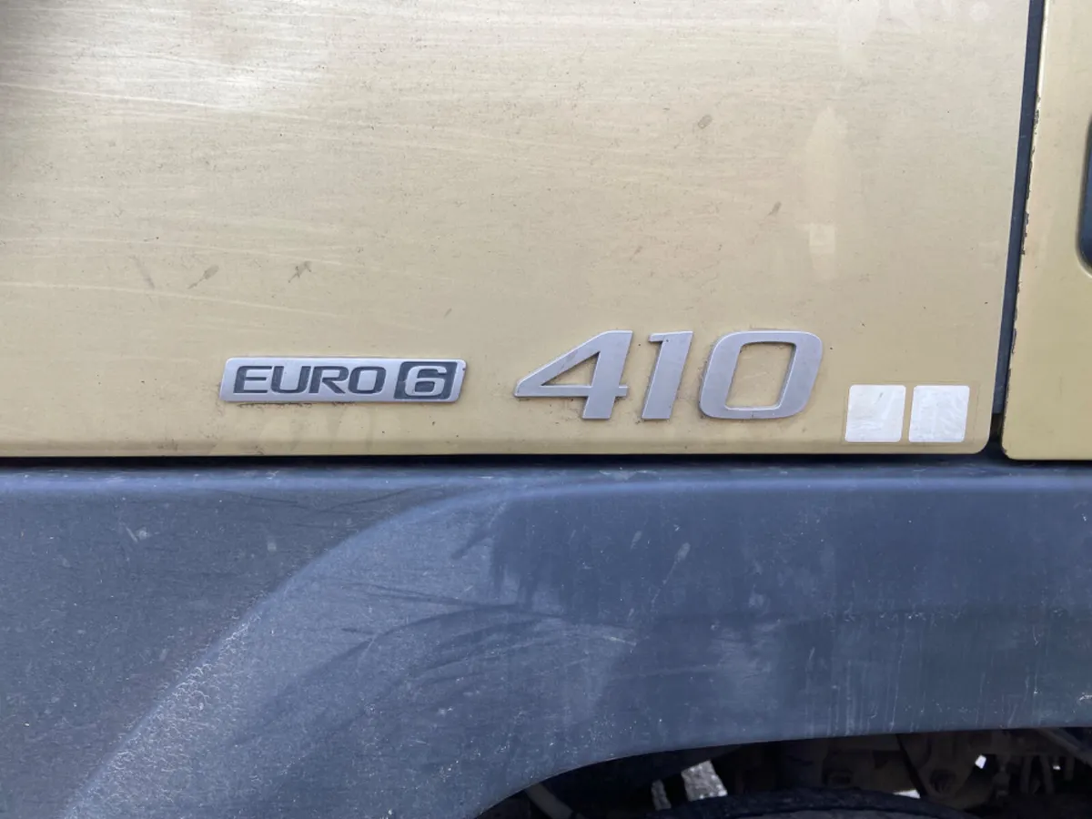 Volvo FM Manual - Image 3