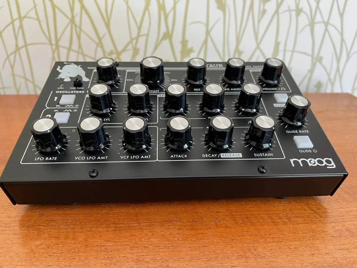 Moog Minitaur - Analogue Synthesiser, mint - Image 3