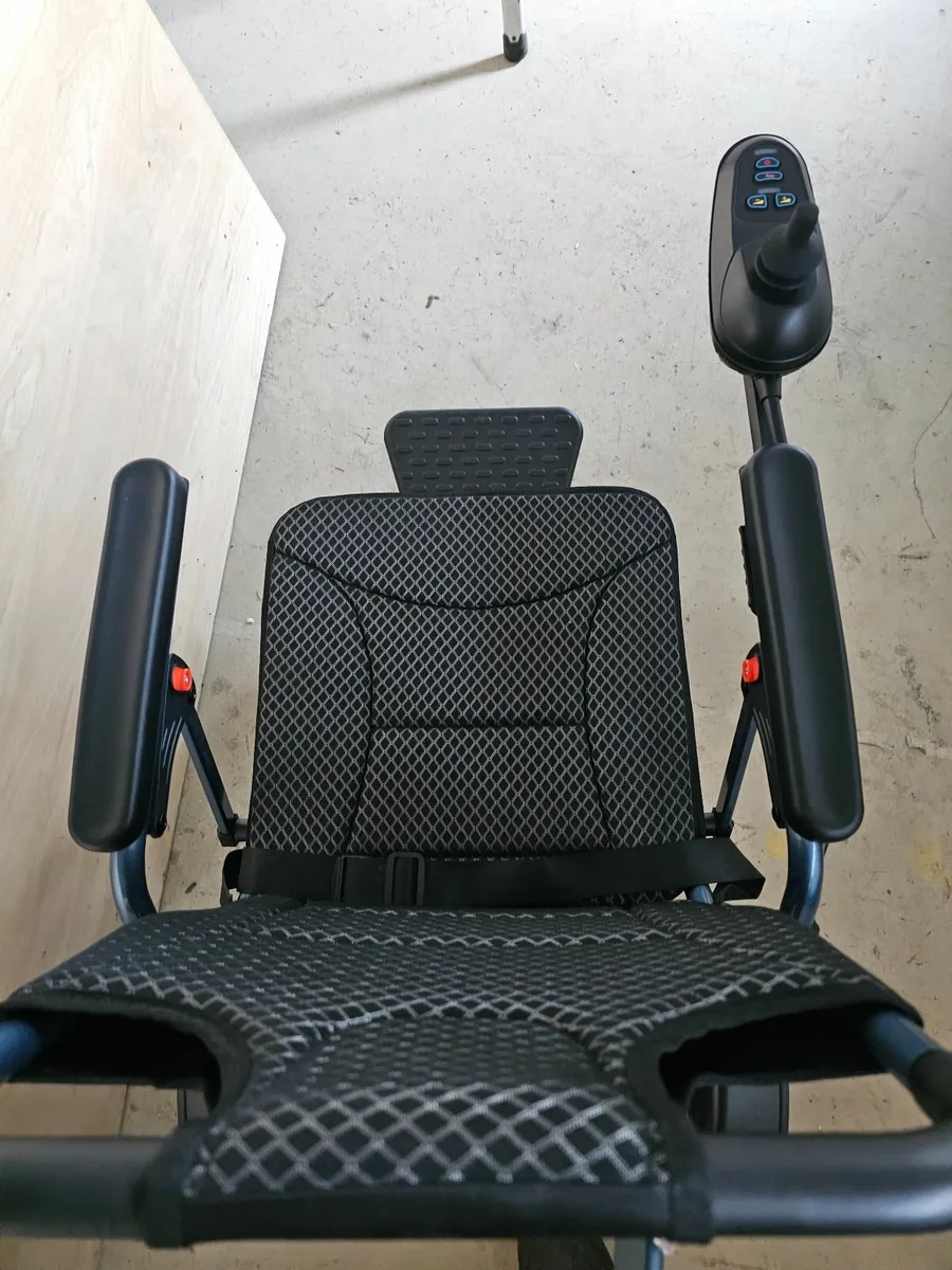 Electric folding Wheelchair - Image 3