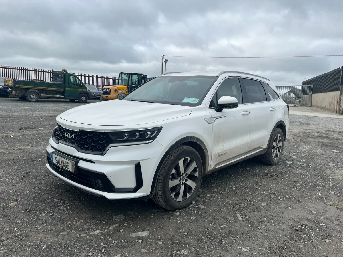 2023 Kia Sorento - Image 3
