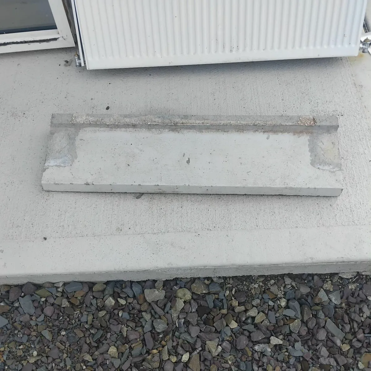Window and window ledge - Image 2