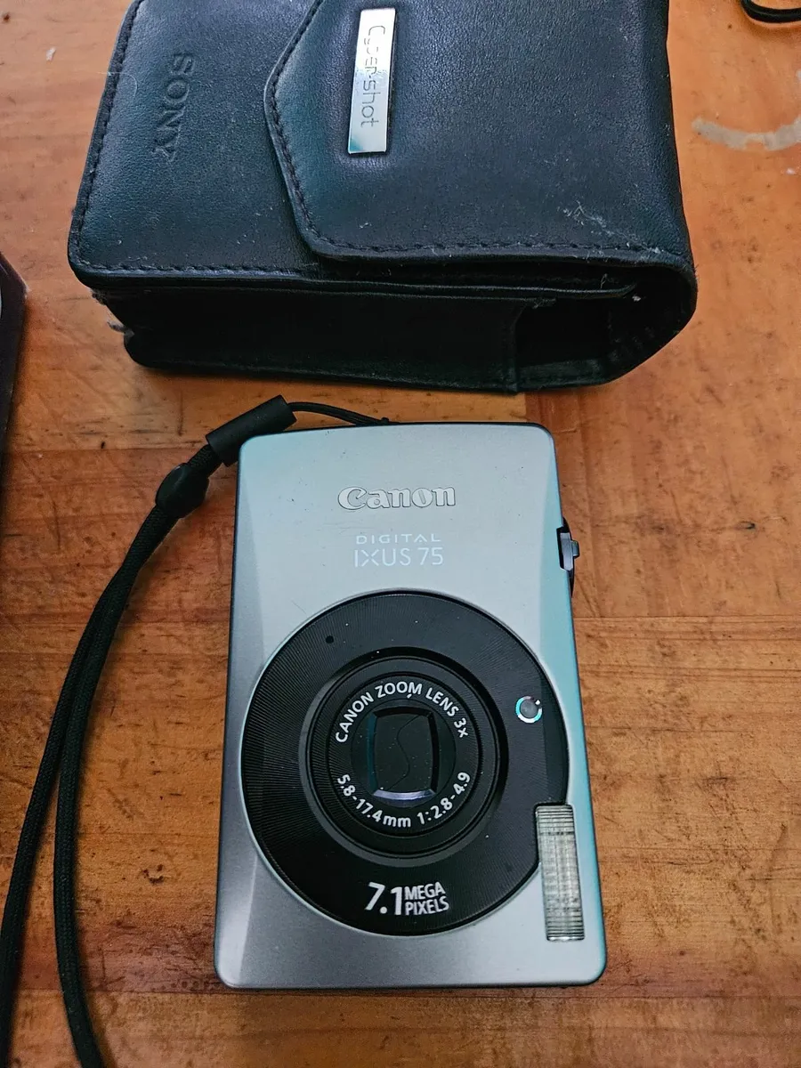 Digital Cameras - Image 3