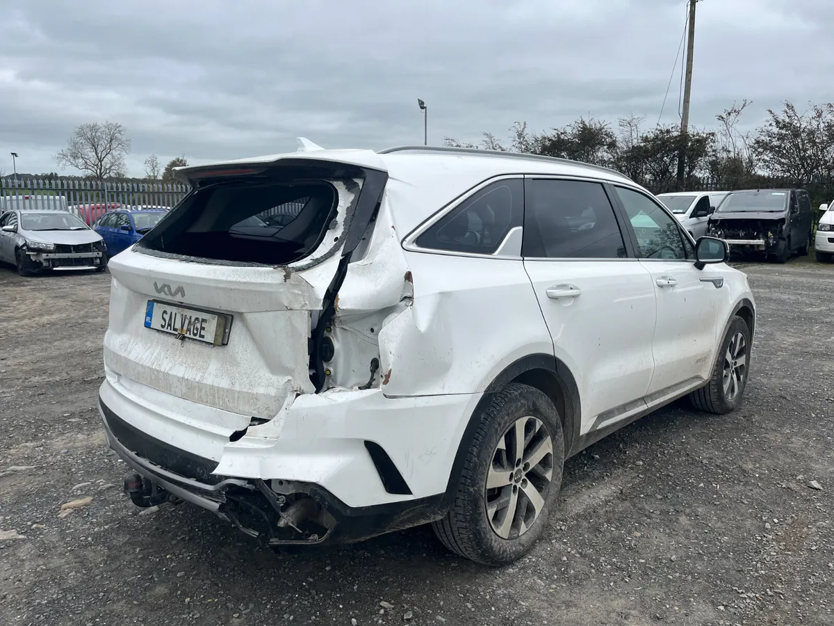 Kia Sorento 2023 - Image 3