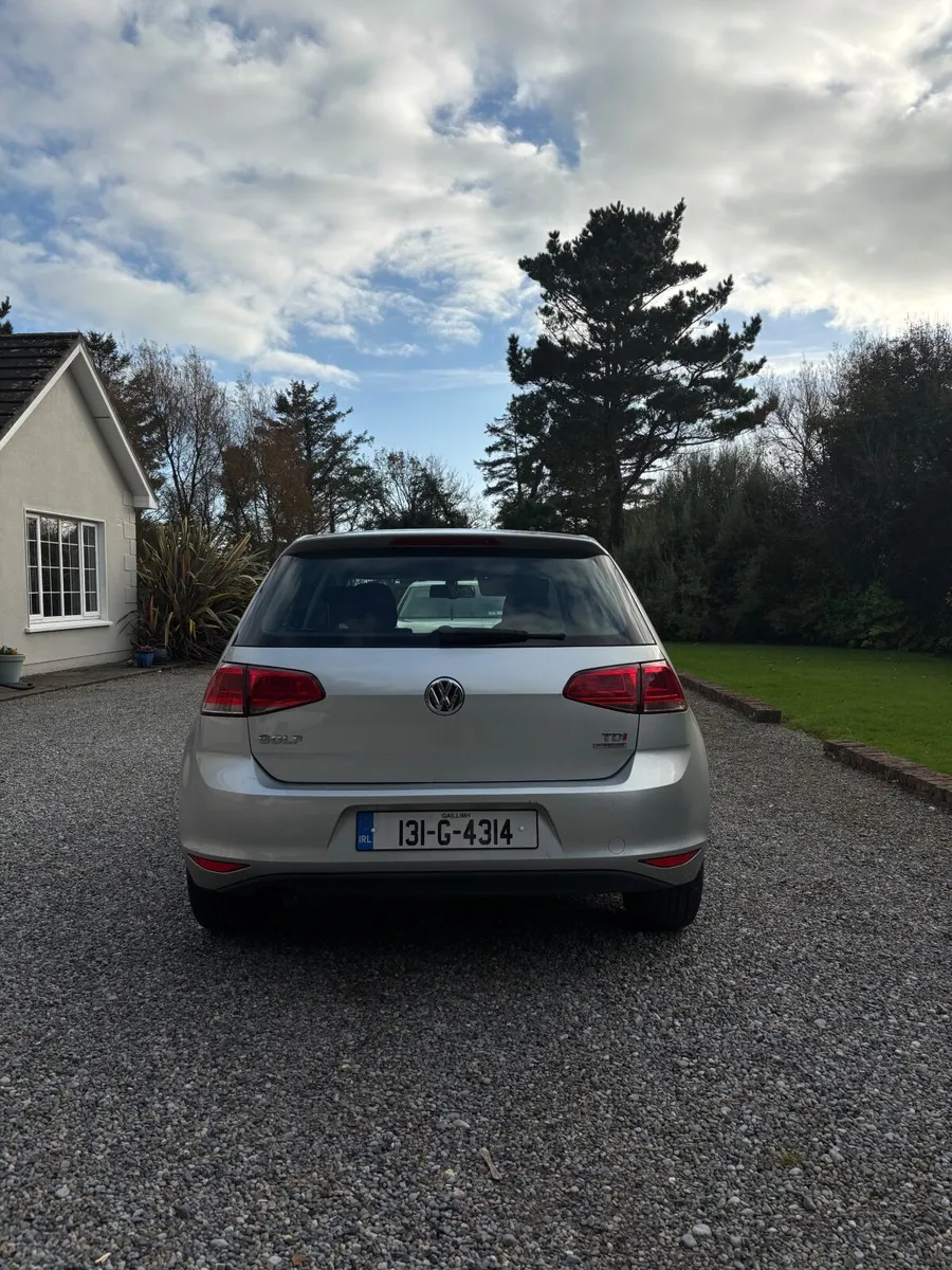 Volkswagen Golf 2013 - Image 2