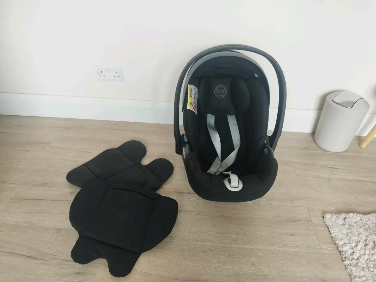 cybex cloud z i size and rotating base - Image 4
