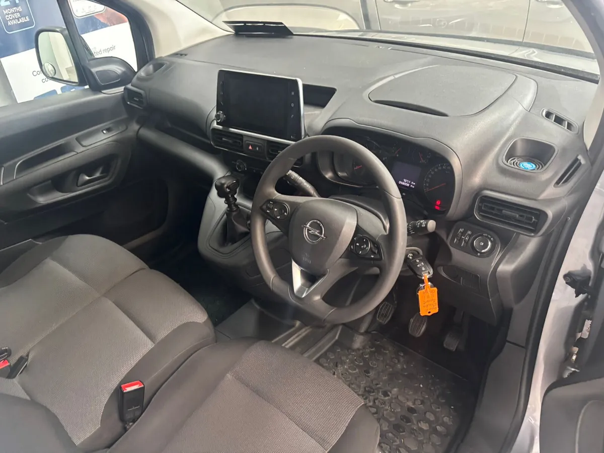 Opel Combo 2023. SPORT. - Image 4