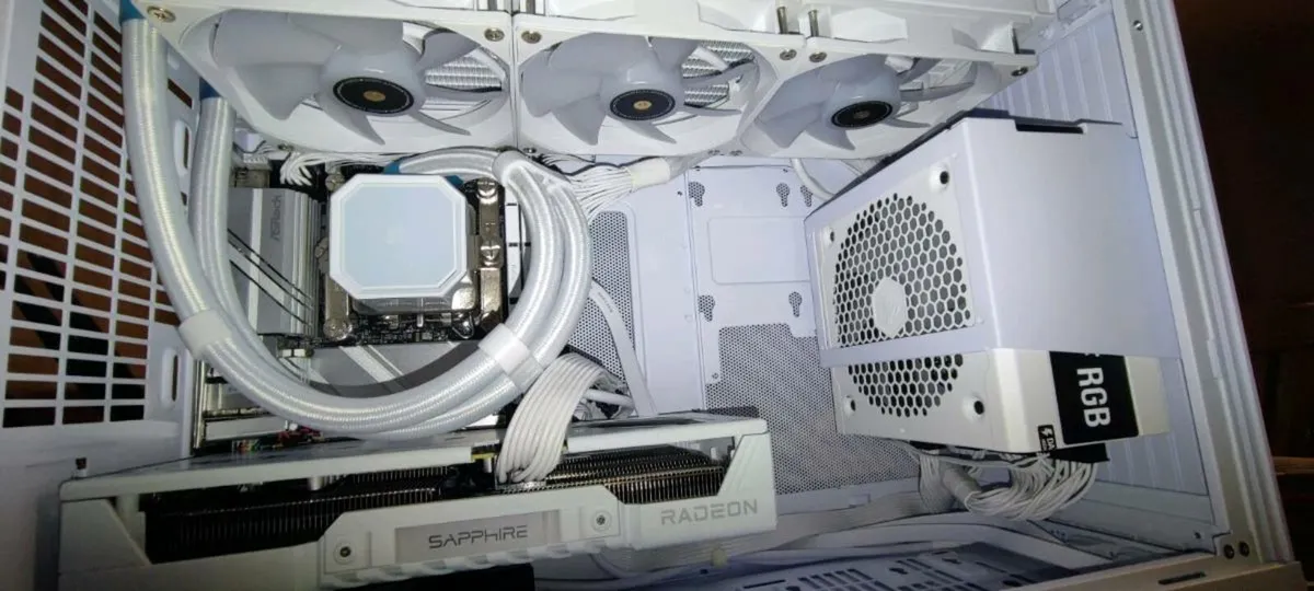 Gamin PC - White - Image 4