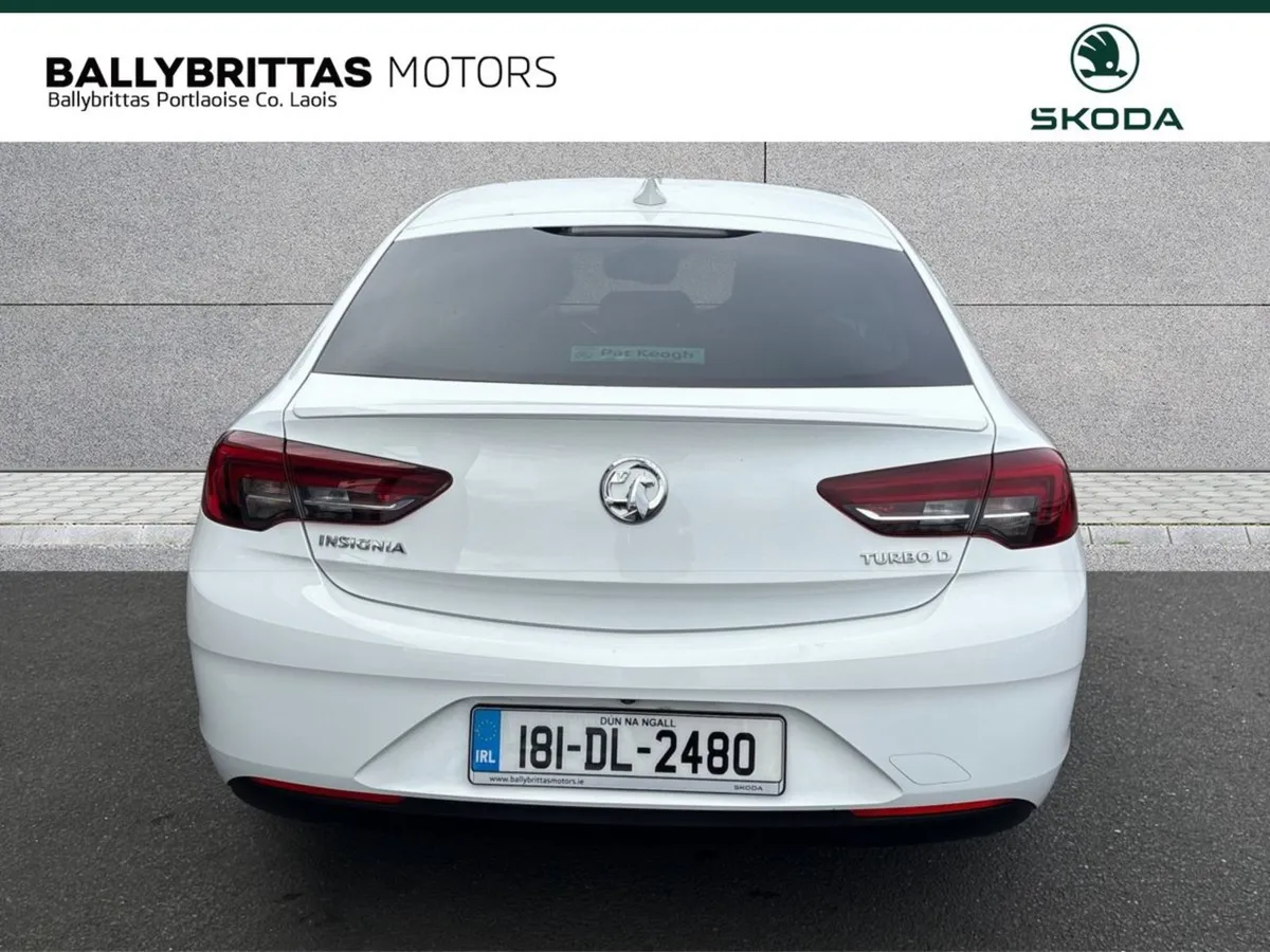 Vauxhall Insignia Insignia 1.6 TD Ecotec SRI NAV - Image 4