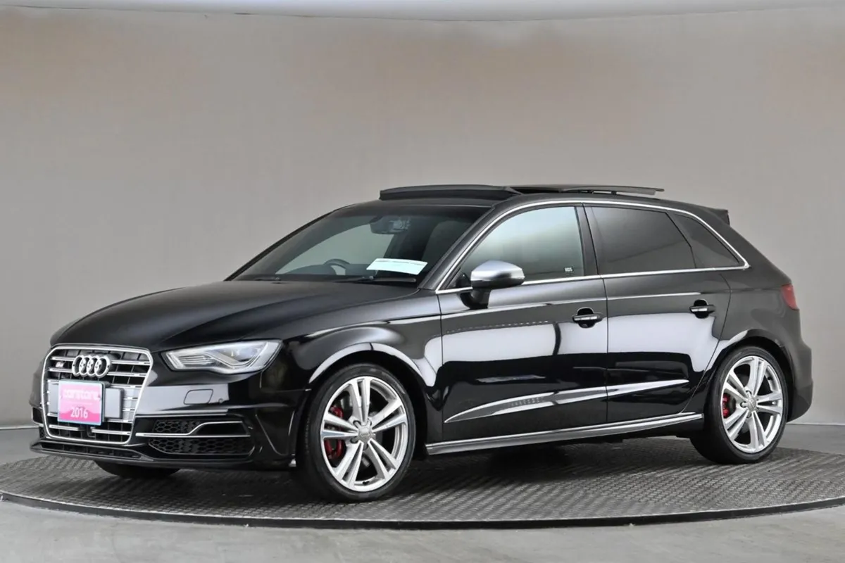 Audi S3 2.0tfsi Quatro S-tronic Sportback  half L - Image 4