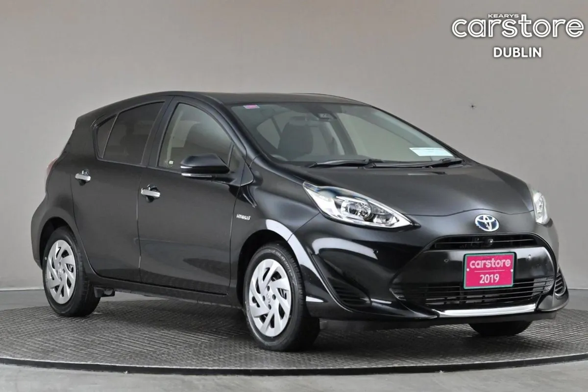 Toyota Aqua 1.5 Vvt-i Hybrid  android Car Player - Image 1