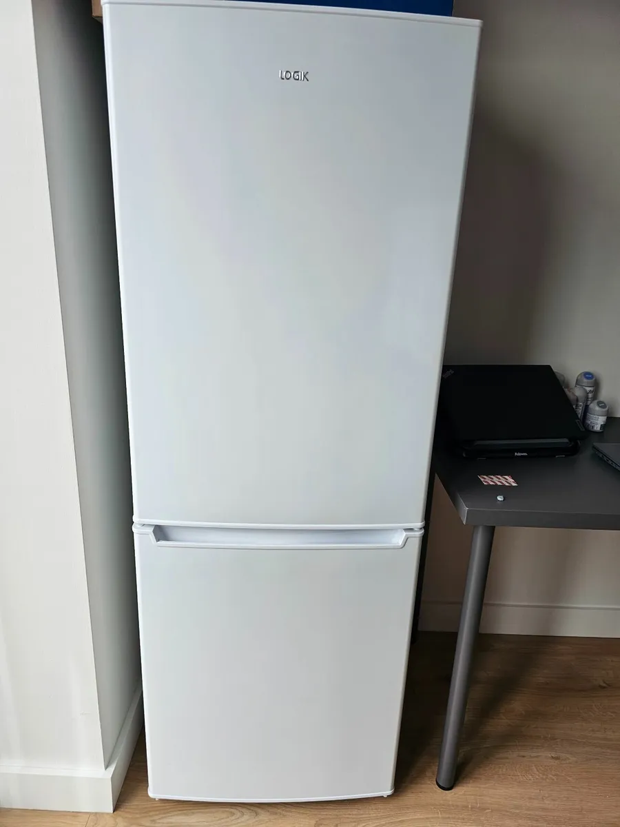 Fridge/freezer - Image 1